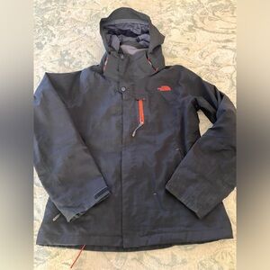 North Face Women’s Small Coat Black and Red-Utility